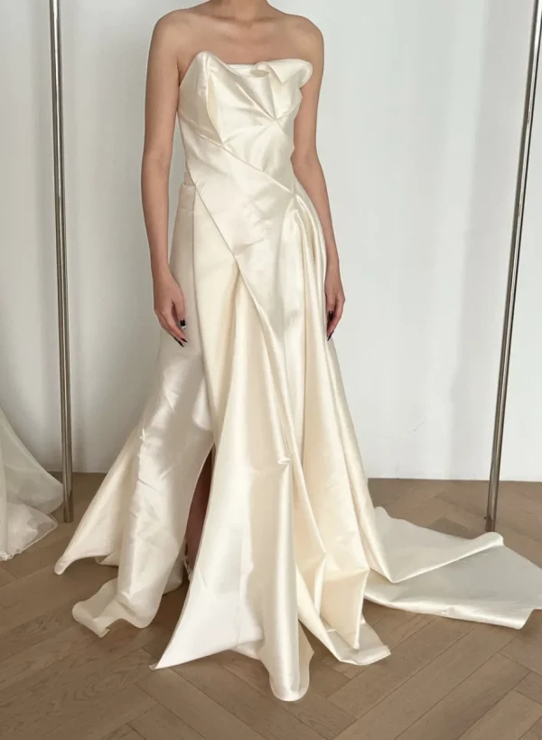 Viktoria Chan Short Sleeves | Ada silk gown