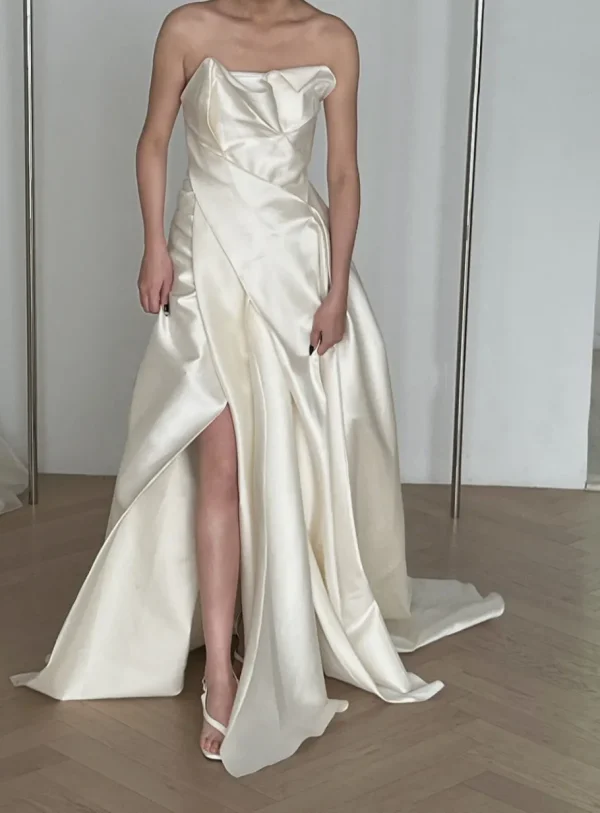 Viktoria Chan Short Sleeves | Ada silk gown