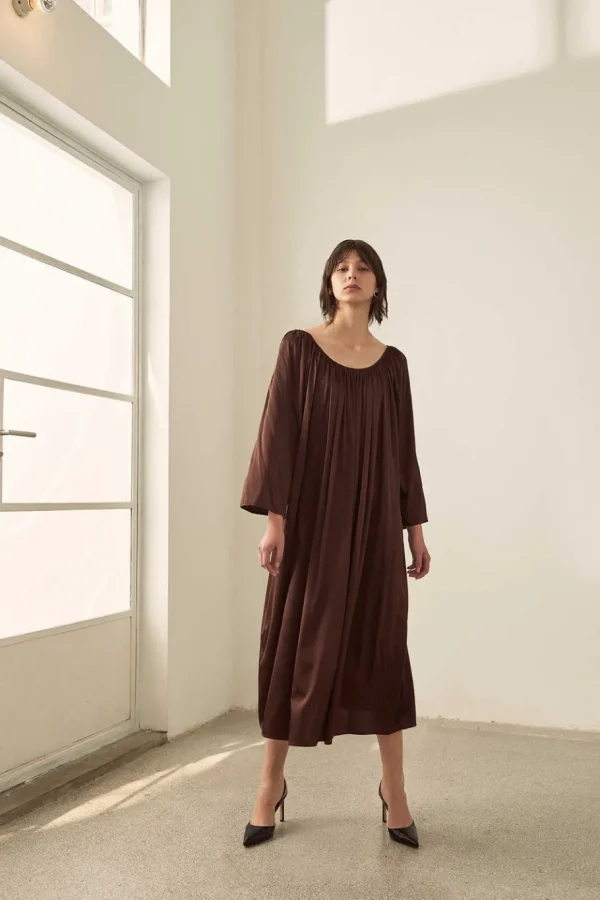 Viktoria Chan Evening Wear | Dresses | Amy silk oversized dress