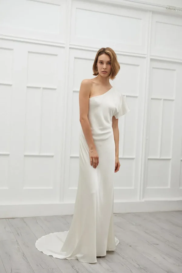 Viktoria Chan Short Sleeves | Andrea one sholder gown