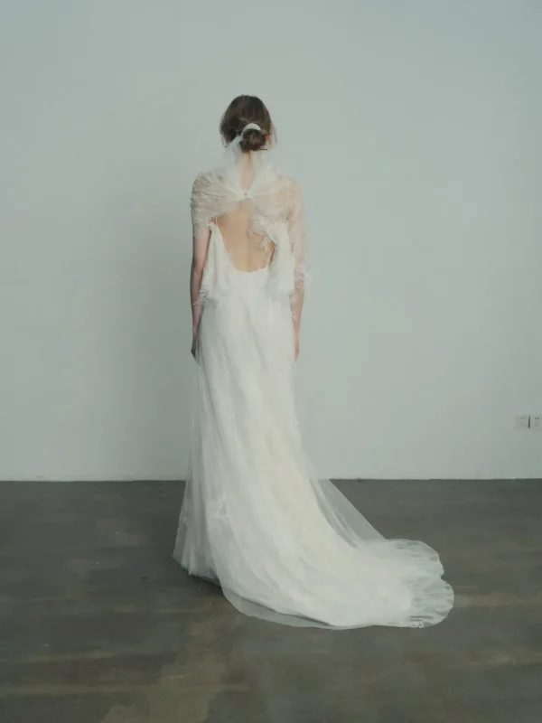 Viktoria Chan Short Sleeves | Astonia lace dream