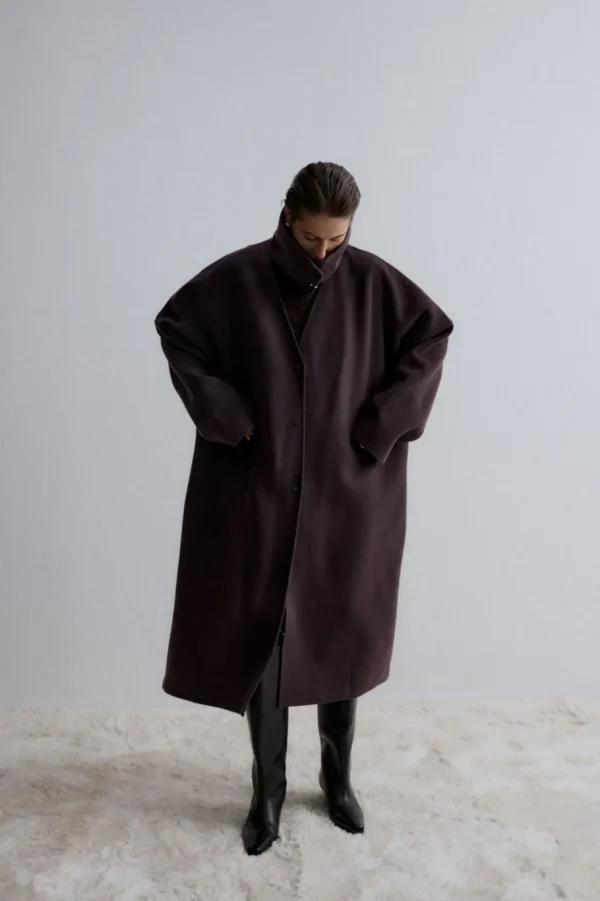 Viktoria Chan Outerwear | Aw24 | Atlas square coat