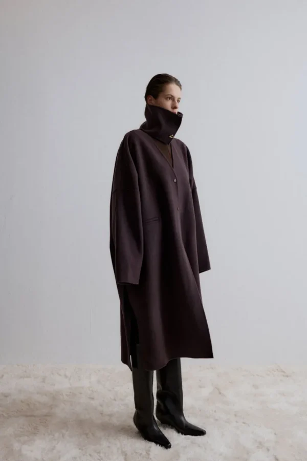 Viktoria Chan Outerwear | Aw24 | Atlas square coat