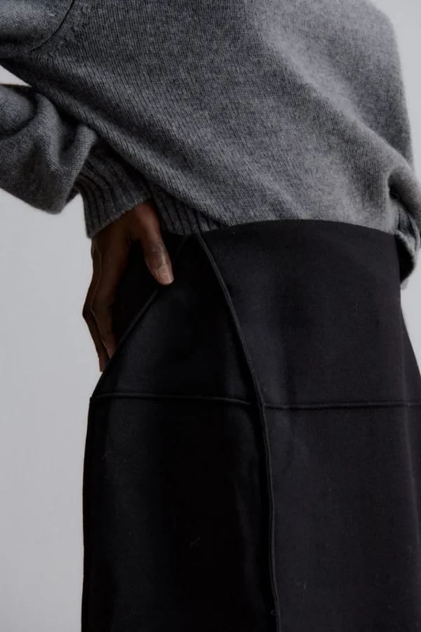 Viktoria Chan Skirts | Aw24 | Atlas square cut skirt