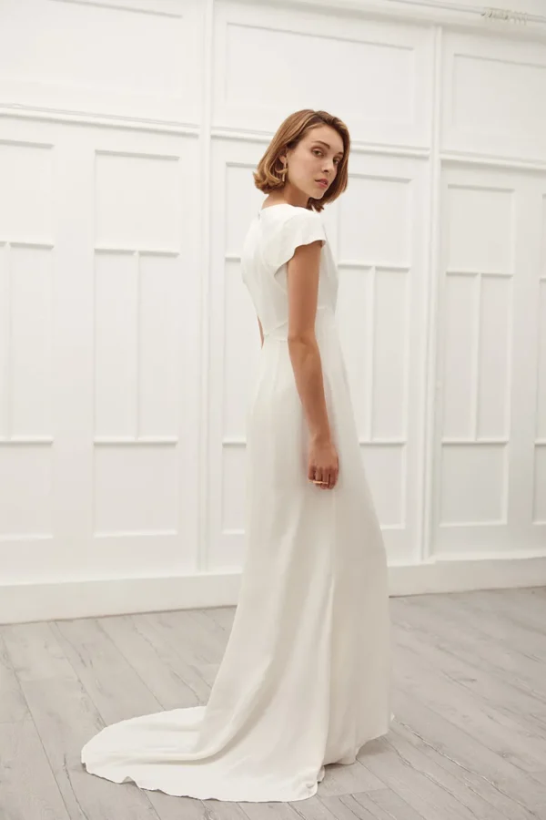 Viktoria Chan Short Sleeves | Belle embedded gown