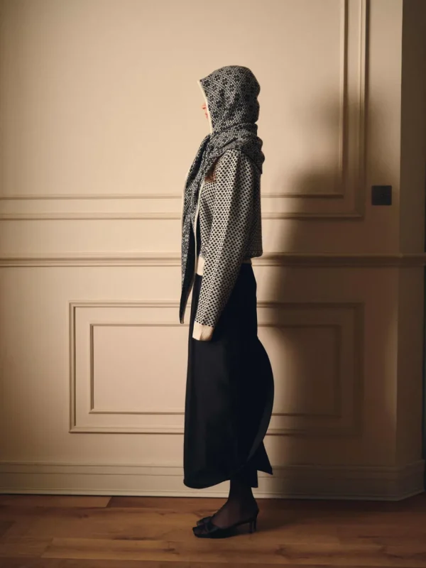 Viktoria Chan Scarves | Carol scarf bonnet