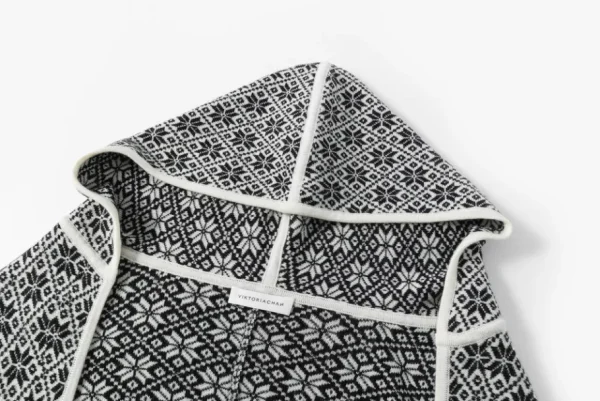Viktoria Chan Scarves | Carol scarf bonnet