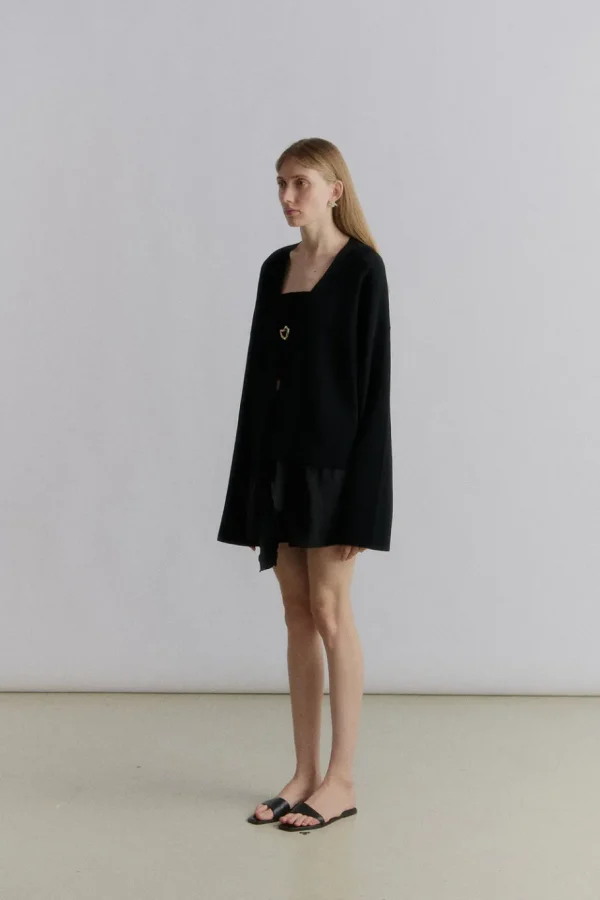 Viktoria Chan Knitwear | Carwen oversized cardigan