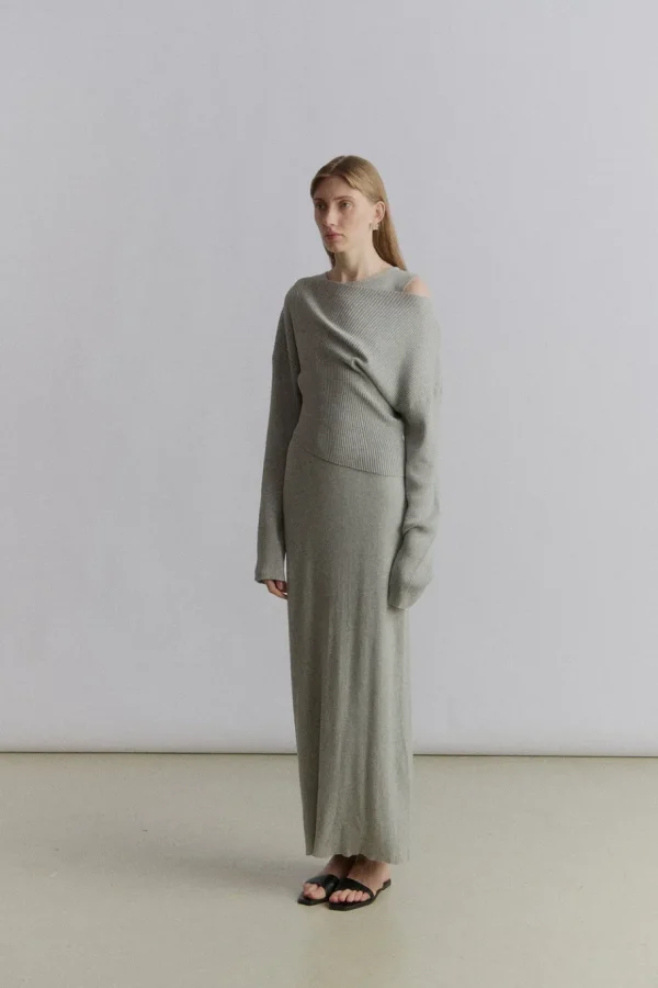 Viktoria Chan Knitwear | Carwen twisted knit