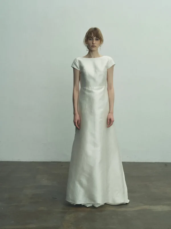 Viktoria Chan Short Sleeves | Catherine silk gown