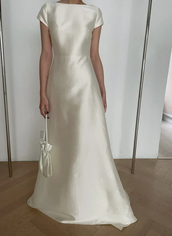 Viktoria Chan Short Sleeves | Catherine silk gown