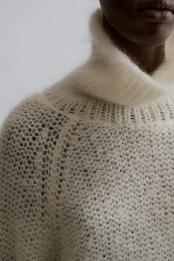 Viktoria Chan Knitwear | Aw24 | Cedar oversized knit