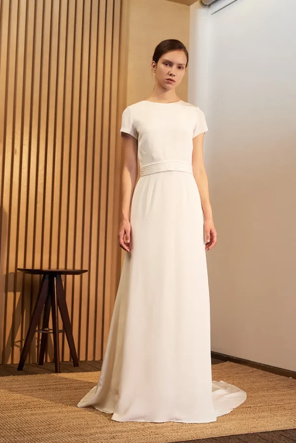 Viktoria Chan Short Sleeves | Charlotta Wedding gown