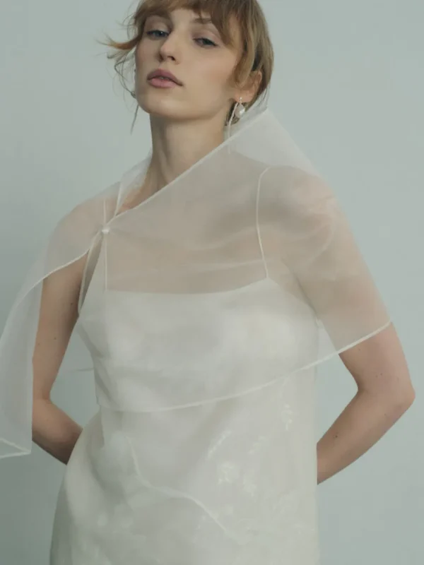 Viktoria Chan Bridal Sets | Claudia flower top