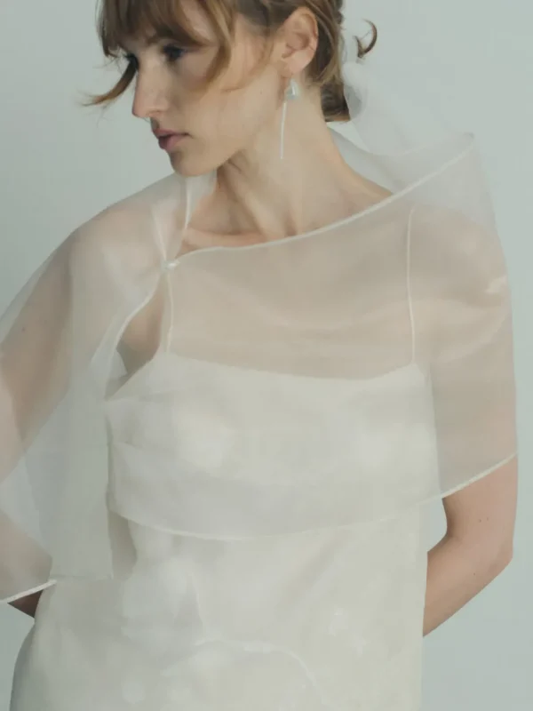 Viktoria Chan Bridal Sets | Claudia flower top
