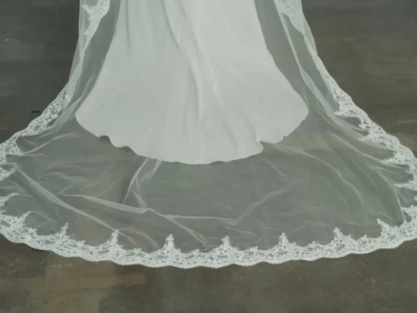 Viktoria Chan Accessories | Daisy lace veil