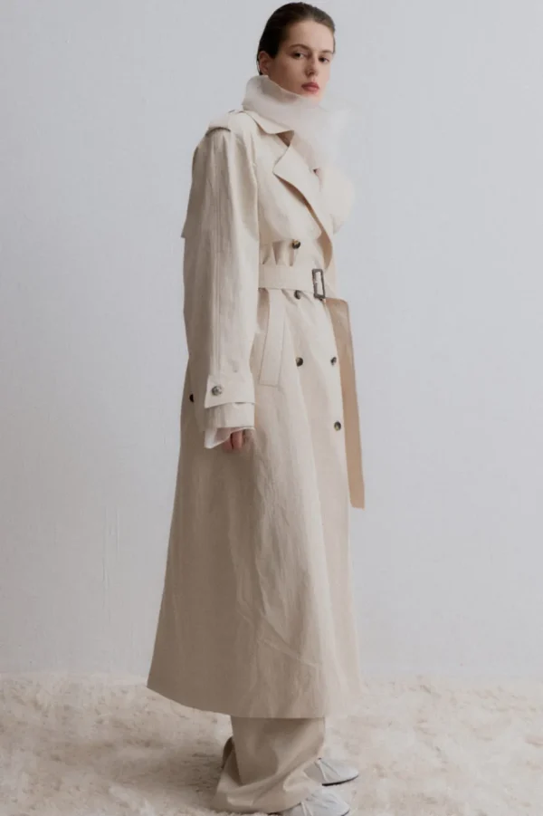 Viktoria Chan Outerwear | Aw24 | Eloa trenchcoat