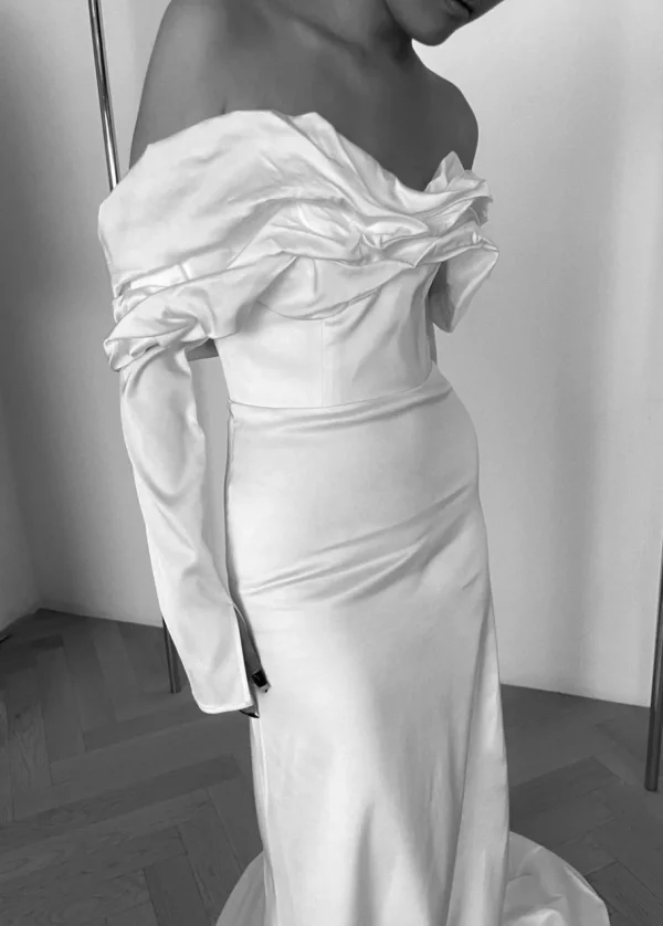 Viktoria Chan Long Sleeves | Eva wedding gown