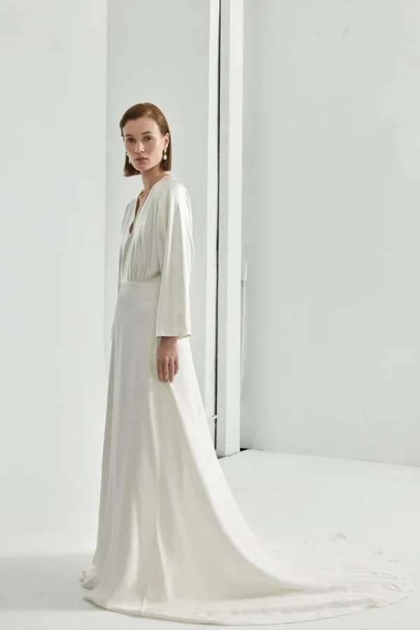 Viktoria Chan Long Sleeves | Felicia wedding gown