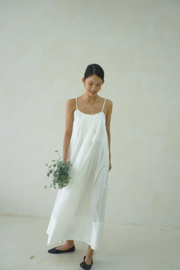 Viktoria Chan Short Sleeves | Harper night gown