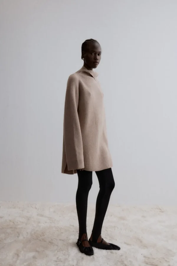 Viktoria Chan Knitwear | Aw24 | Jaya long knit