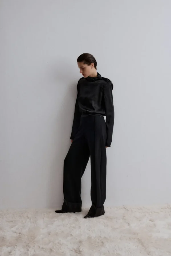 Viktoria Chan Tops & Blouses | Aw24 | Kalisa knot blouse