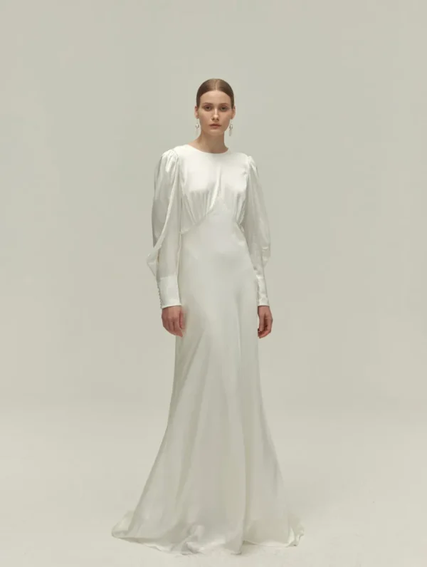 Viktoria Chan Long Sleeves | Leia wedding gown