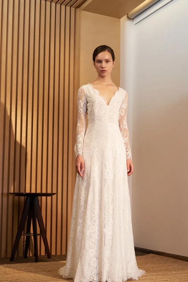 Viktoria Chan Long Sleeves | Lina Wedding gown