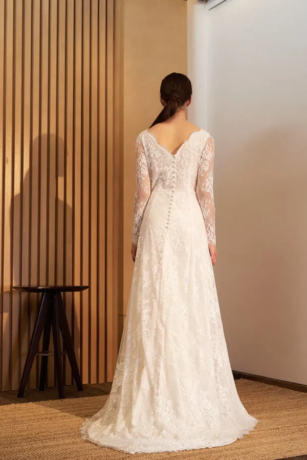 Viktoria Chan Long Sleeves | Lina Wedding gown