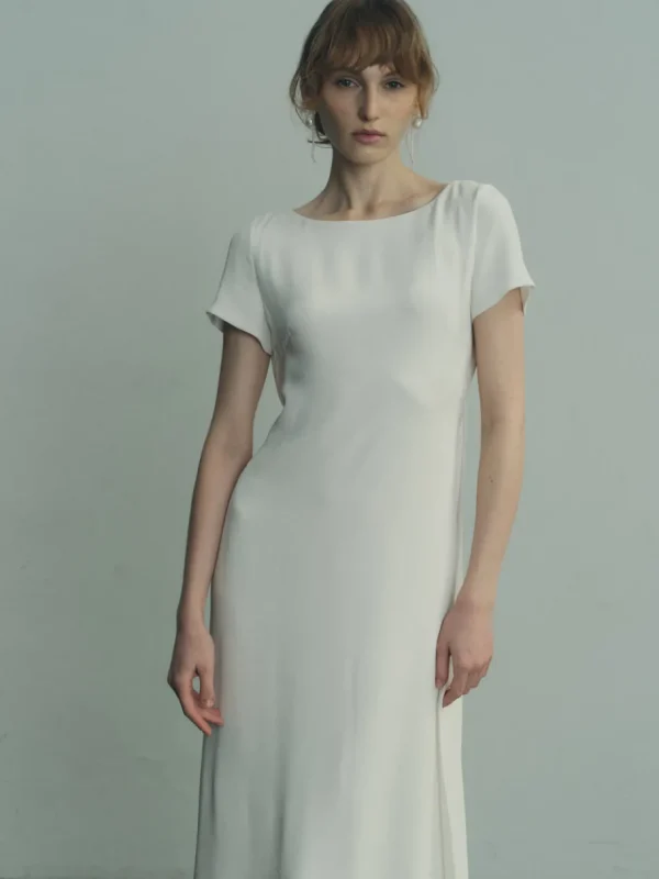 Viktoria Chan Short Sleeves | Lindy wedding gown