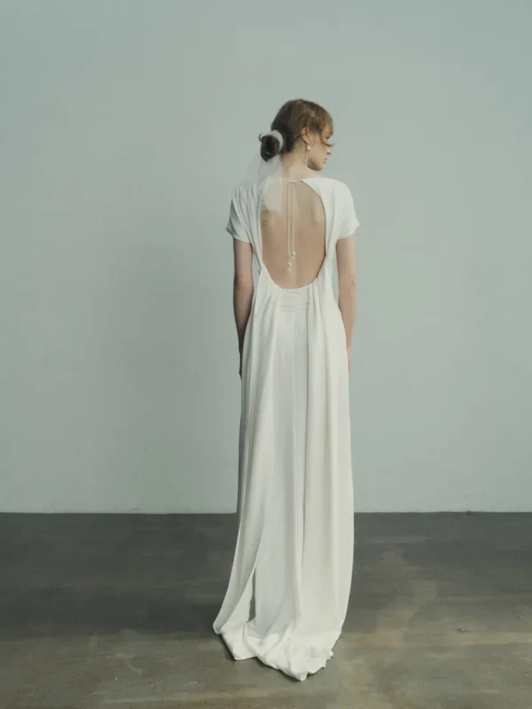 Viktoria Chan Short Sleeves | Lindy wedding gown