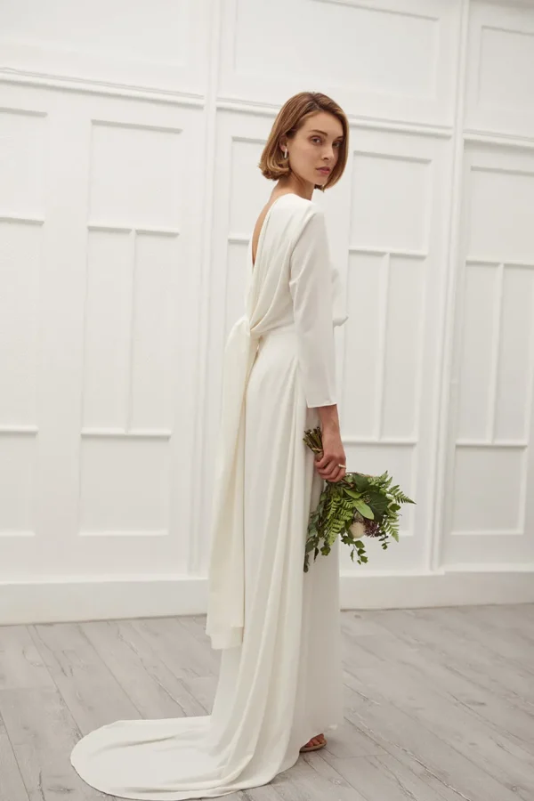 Viktoria Chan Long Sleeves | Lova gown (wrinkled front)
