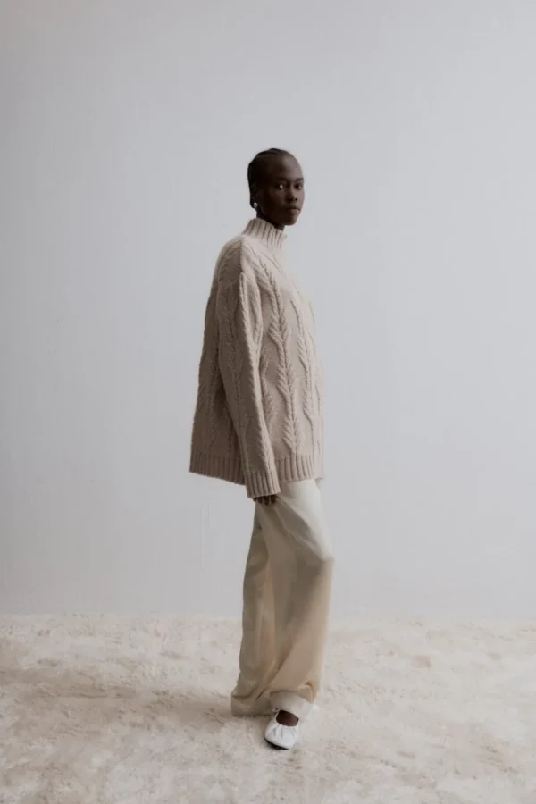 Viktoria Chan Knitwear | Aw24 | Maple long knit