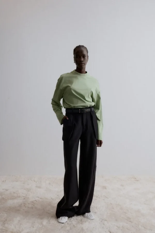 Viktoria Chan Pants | Aw24 | Pamira outside pockets trousers