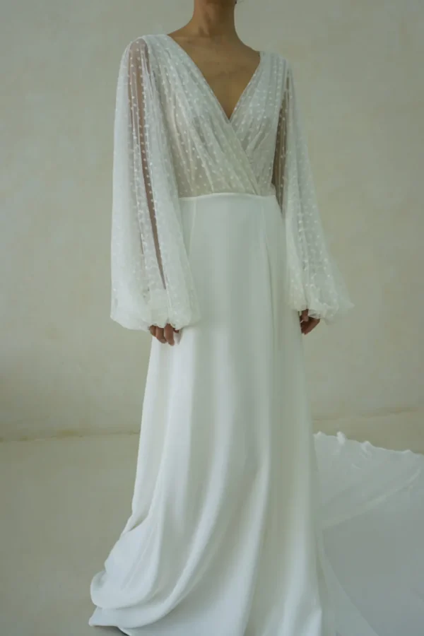 Viktoria Chan Long Sleeves | Sophia wedding gown