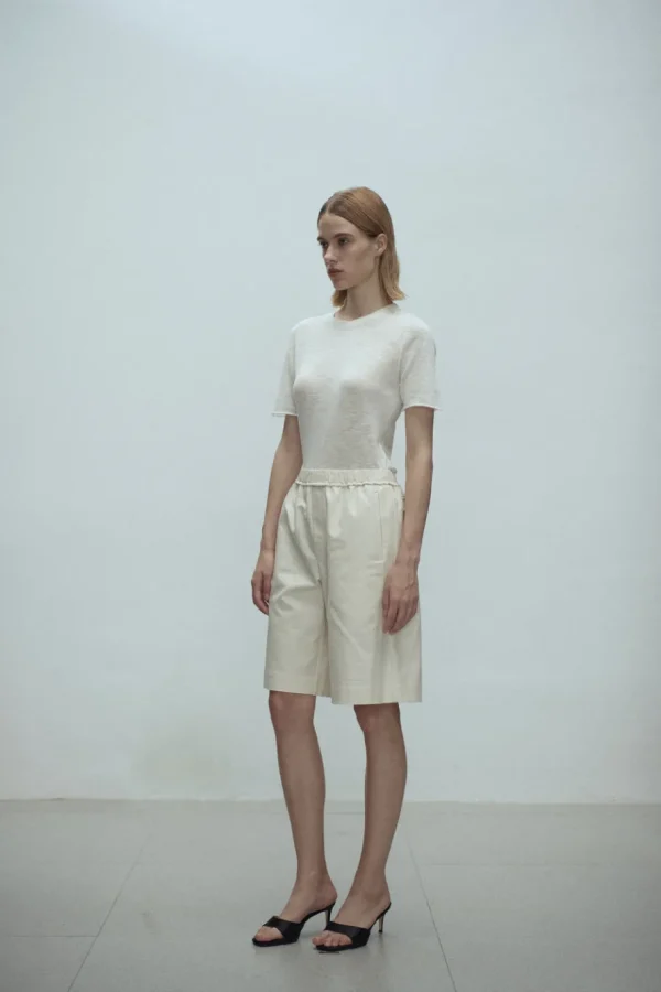 Viktoria Chan Shorts | Sora midi shorts Powder