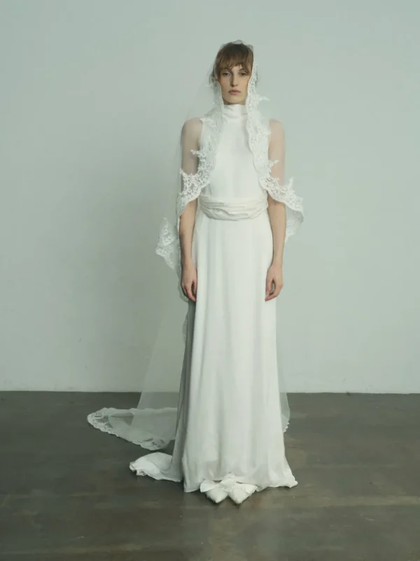 Viktoria Chan Short Sleeves | Sora wedding gown