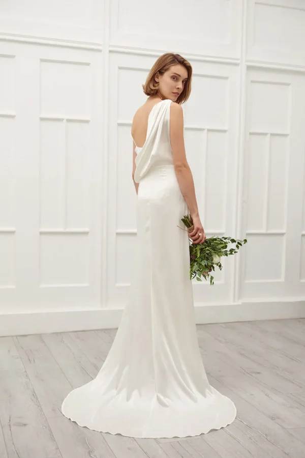 Viktoria Chan Short Sleeves | Stella wedding gown