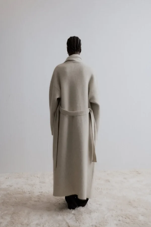 Viktoria Chan Outerwear | Aw24 | Venus knit coat