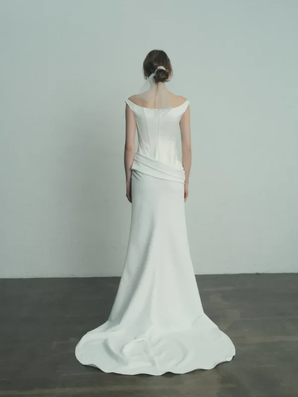 Viktoria Chan Short Sleeves | Vera wedding gown