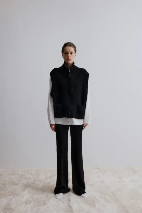 Viktoria Chan Outerwear | Aw24 | Willow zipper vest